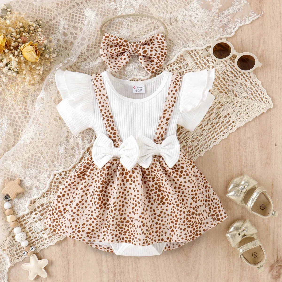 Baby Girl 95% Cotton Ribbed Ruffle Trim Bow Décor Leopard Print Spliced Short-sleeve Romper & Headband Set 2pcs