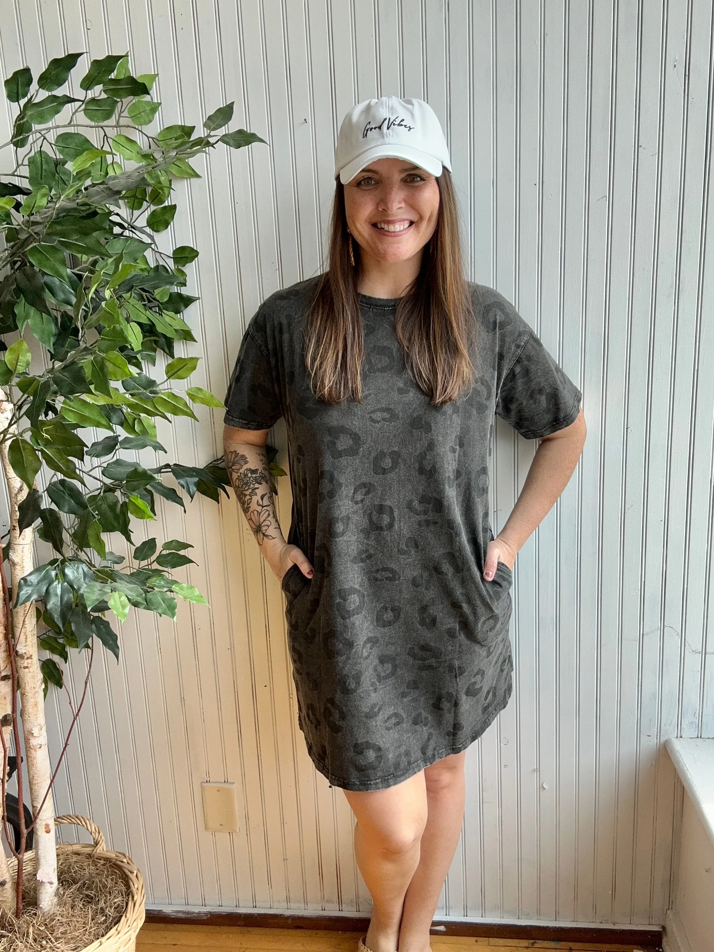 Black & Charcoal Short Sleeve Casual Leopard Dress-Plus