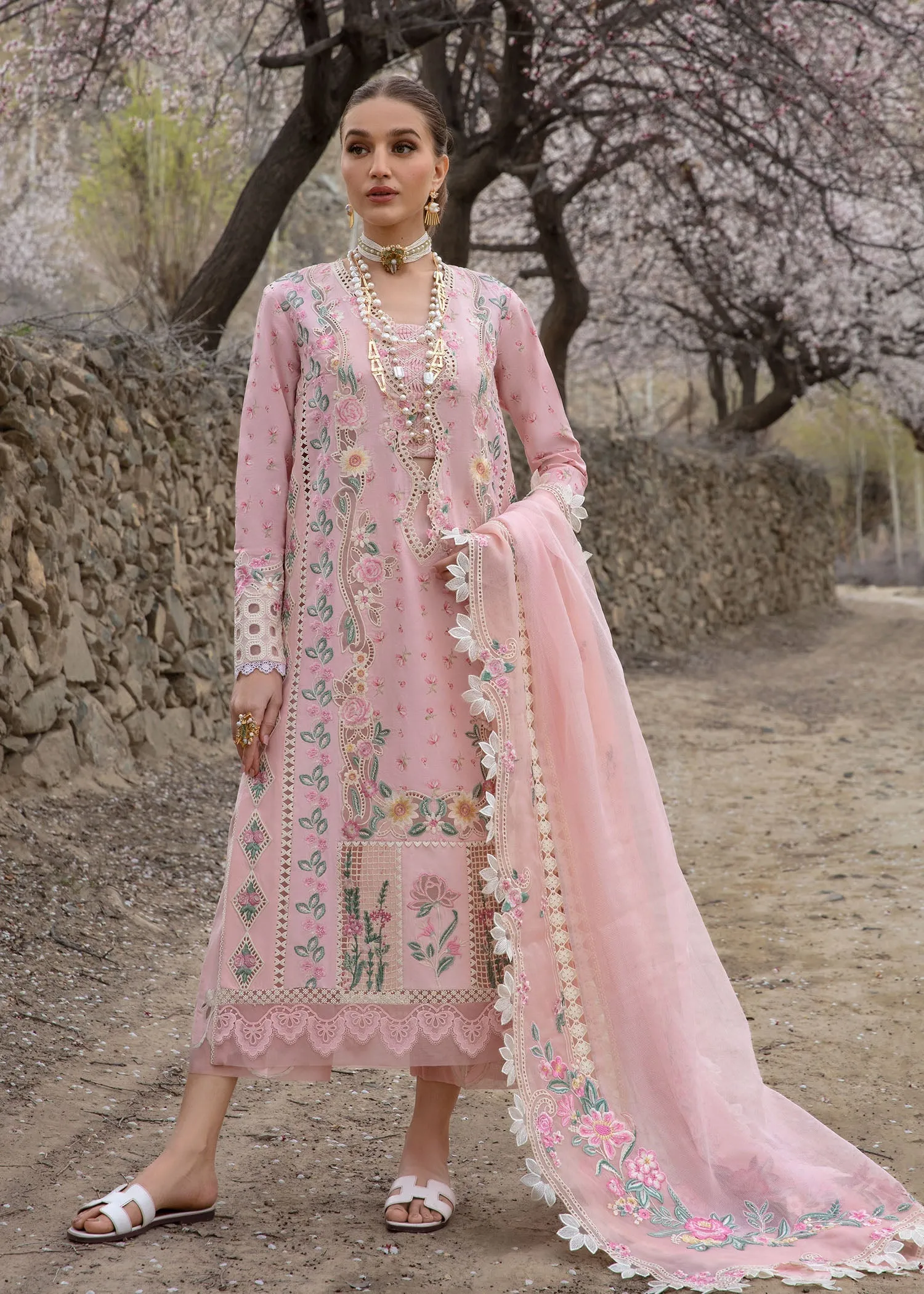 Crimson X Saira Shakira Luxury Lawn – Believe In Her - Blush Pink