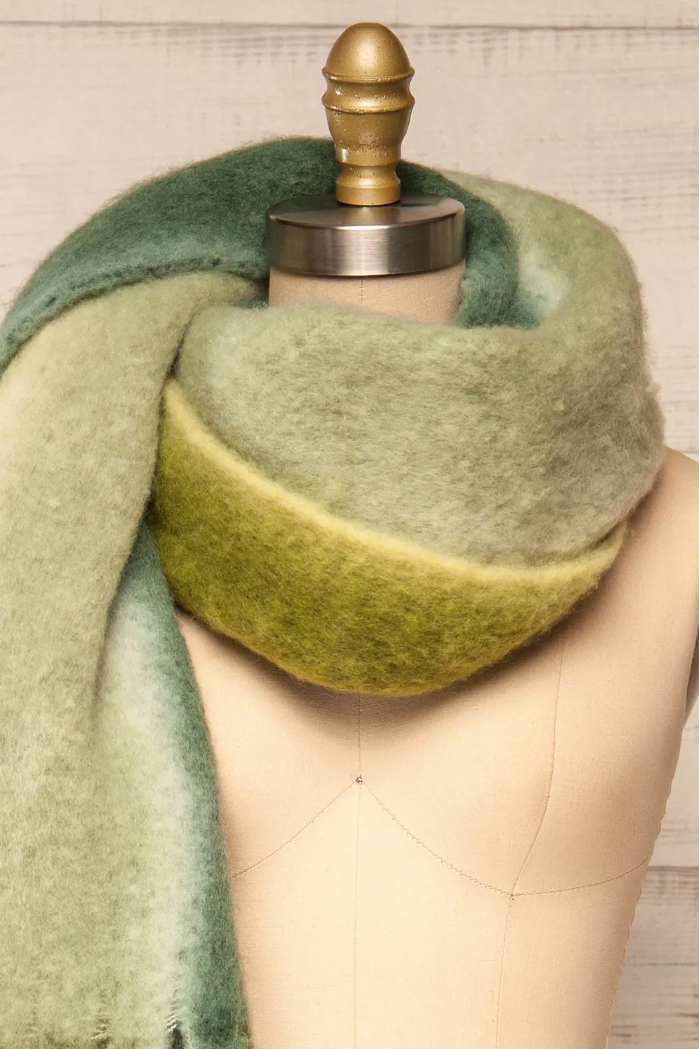 Mahajanga Green | Green Gradient Striped Scarf