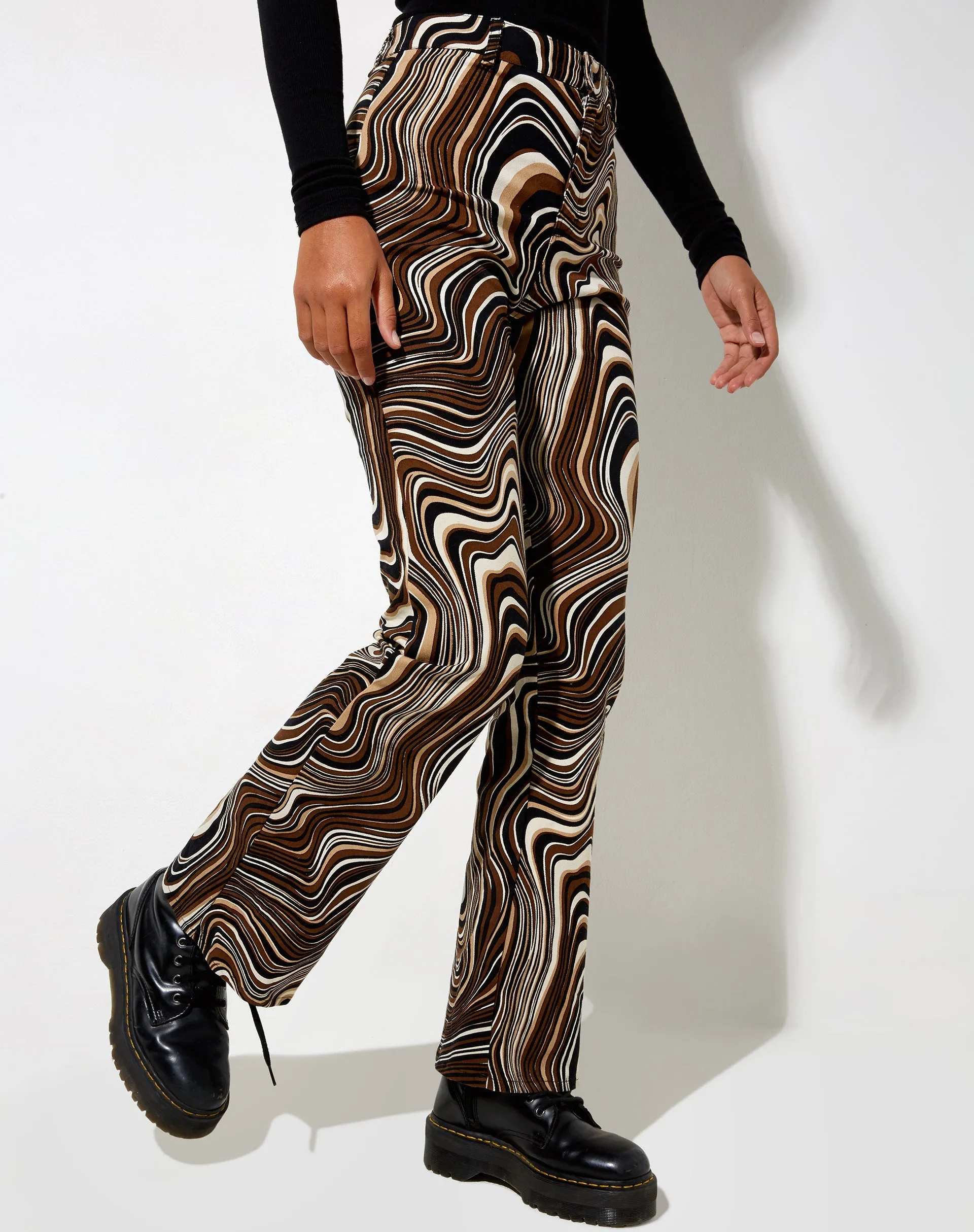 Zoven Flare Trouser in 70's Ripple